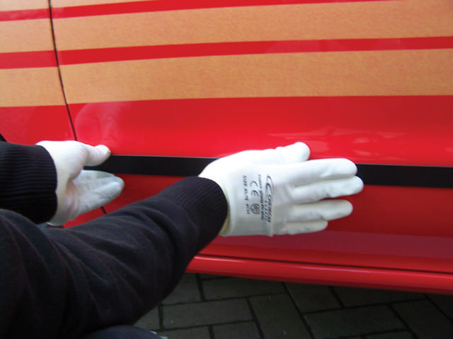 DZB 25 - Dubbelzijdige kleefband rood 25mm x 10m